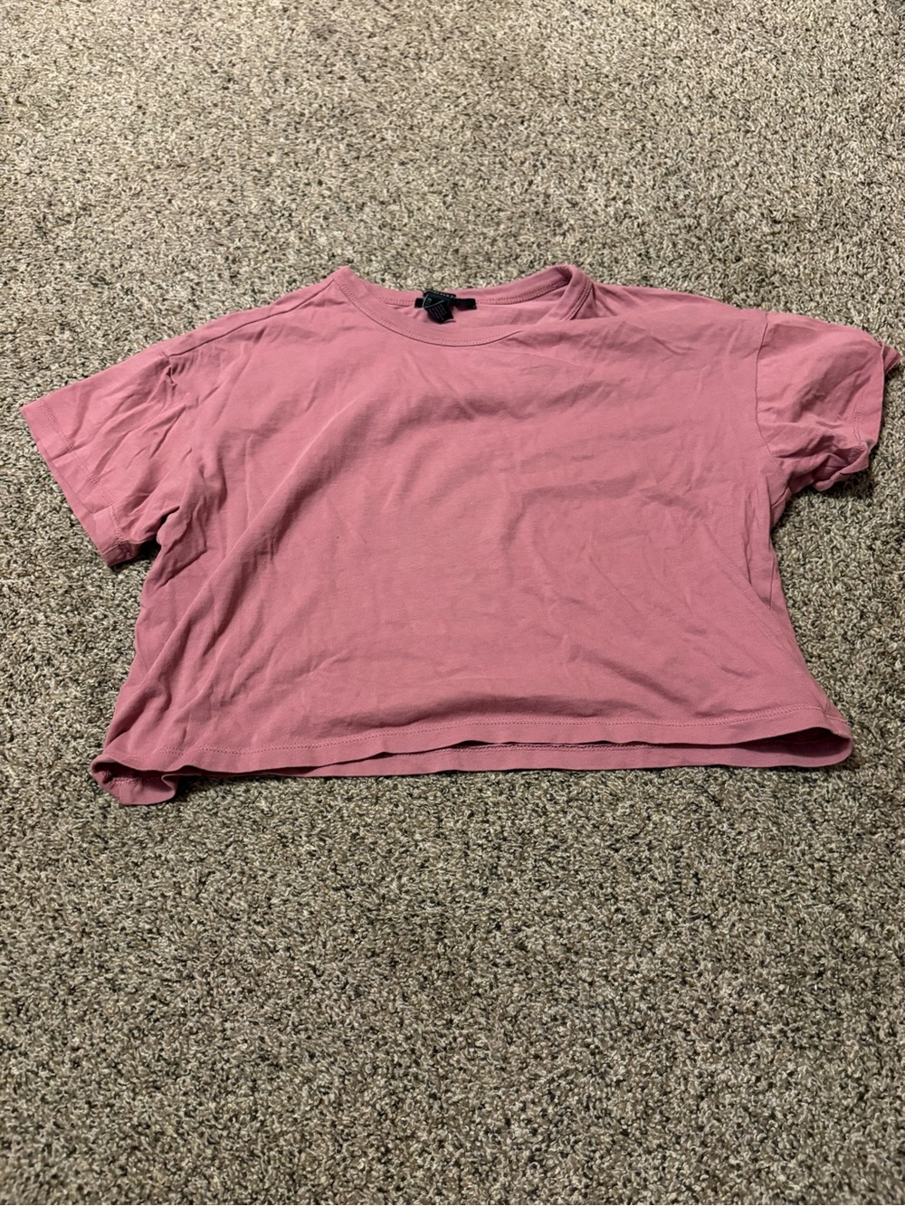 Forever 21 Cropped Tee in Rose Pink